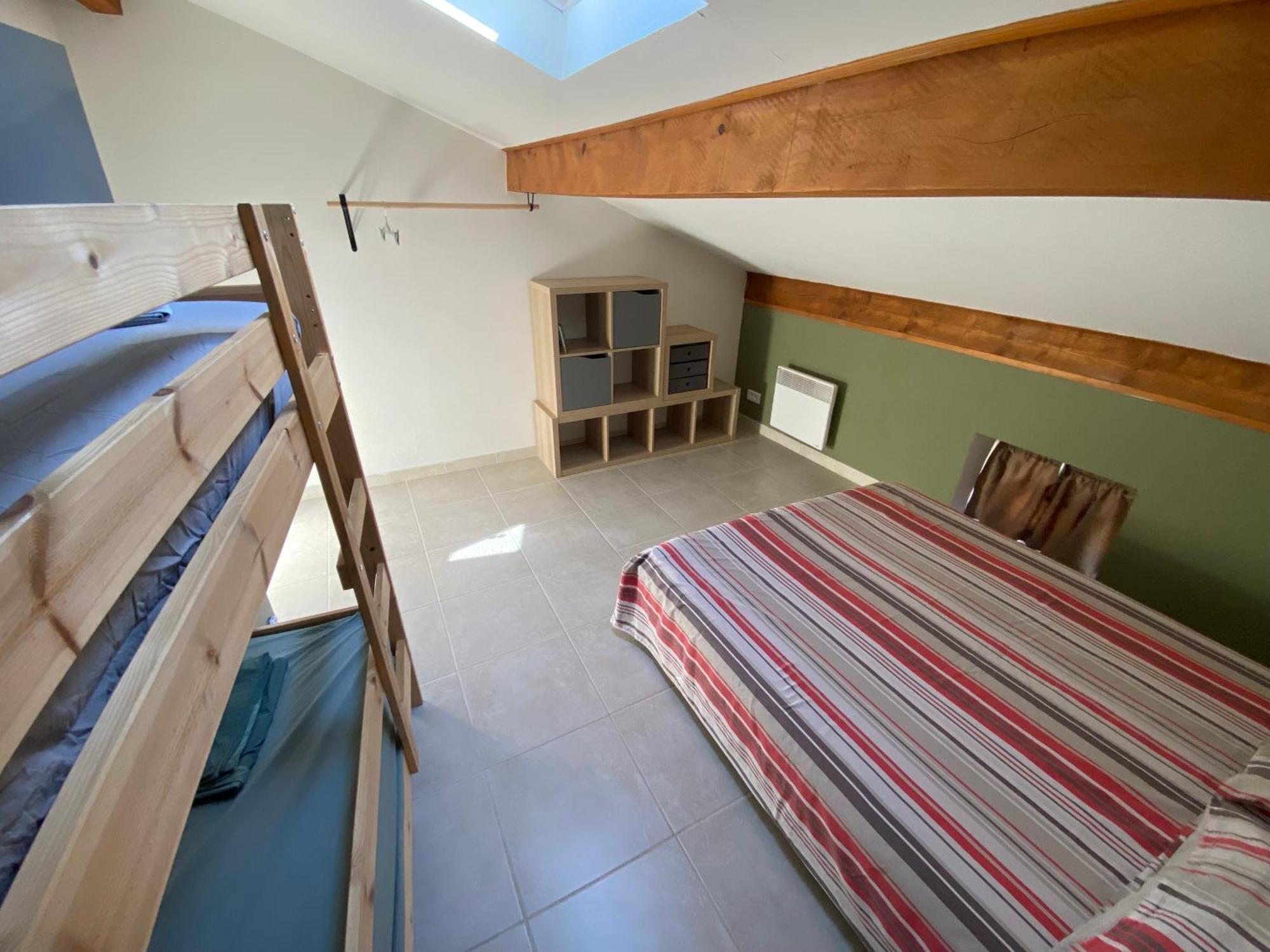 Appartement Climatise Au Pied Du Mont Ventoux Malemort-du-Comtat Extérieur photo